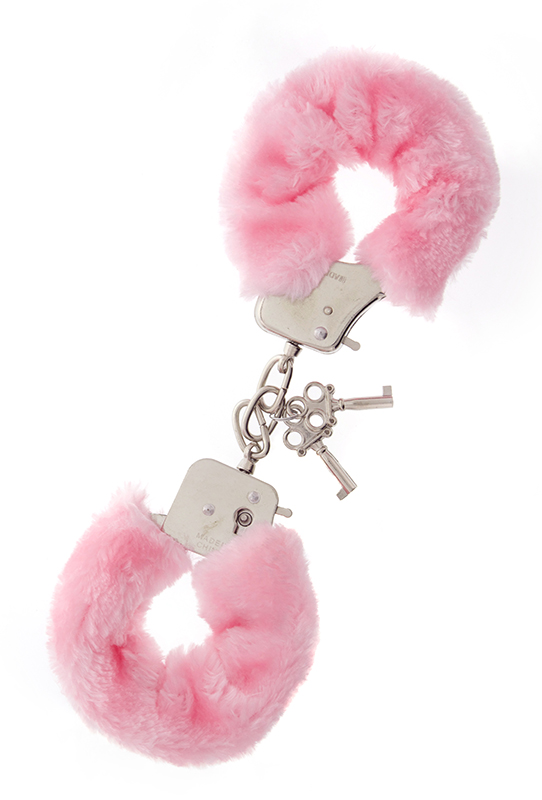       METAL HANDCUFF WITH PLUSH PINK