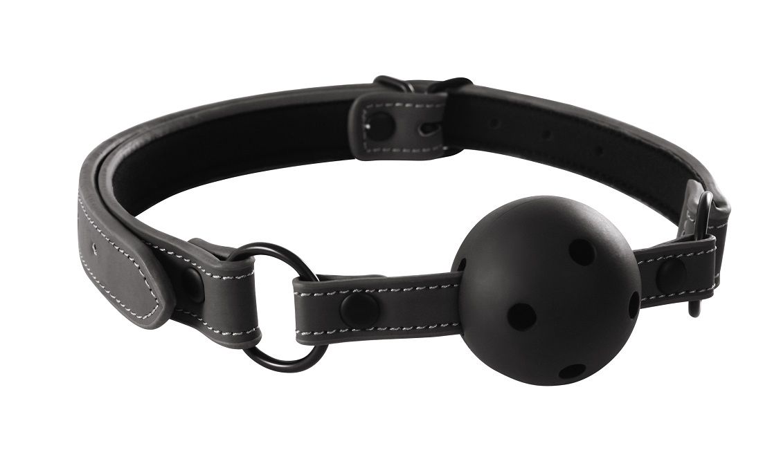 Чёрный кляп-шар с отверстиями для воздуха Renegade Bondage Ball Gag