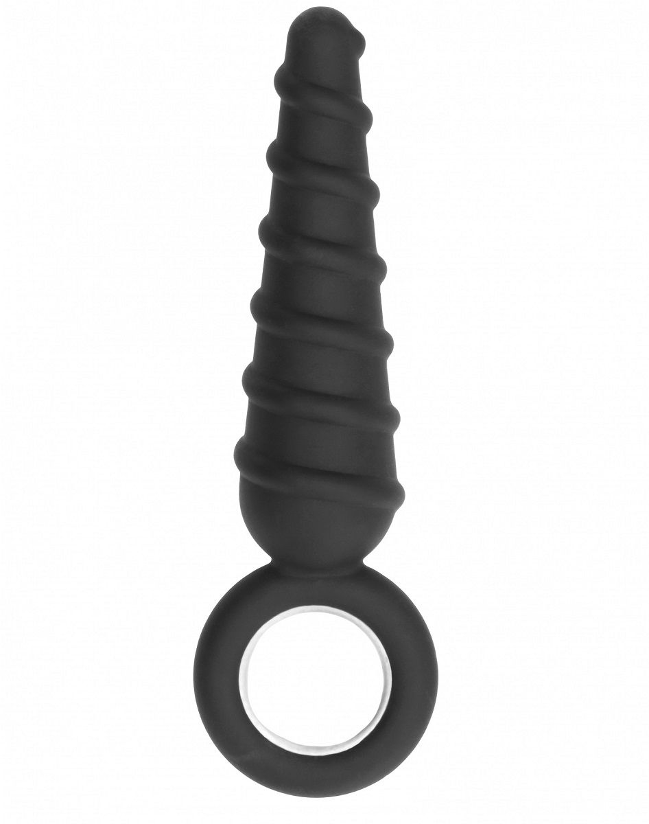       No.60 Dildo With Metal Ring - 17,5 .
