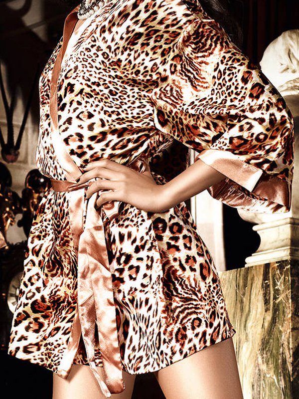 Атласное кимоно Beauty Inside The Beast – леопардовый
